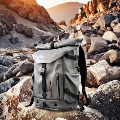 Zaino da campeggio unisex per sport all'aperto 60L con copertura impermeabile e softback