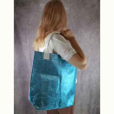 Borsa da mano per professionisti in colore blu e rosso rosso